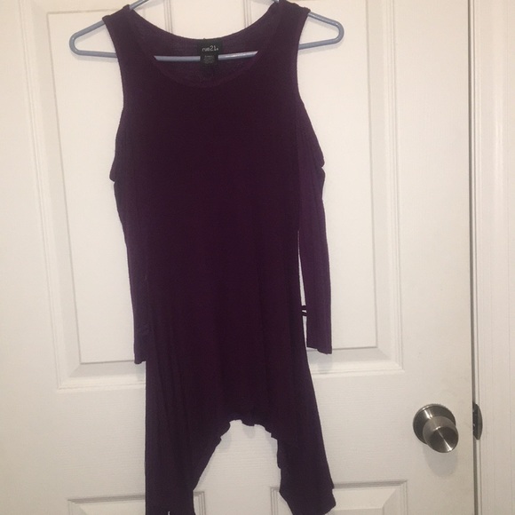 Open shoulder top - Picture 1 of 2